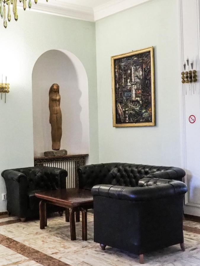 Hotel Triumf Bukurešť Exteriér fotografie